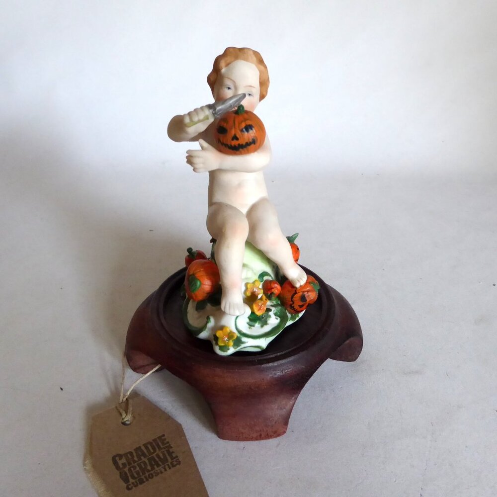 NEW NAKED & AFRAID CURIOSITIES UPCYCLED GOTHIC HALLOWEEN HORROR FIGURINE ODDITY